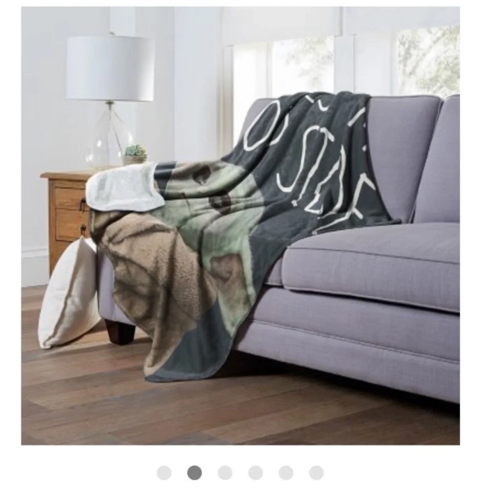 Star Wars: The Mandalorian Cloud Sherpa Throw Blanket